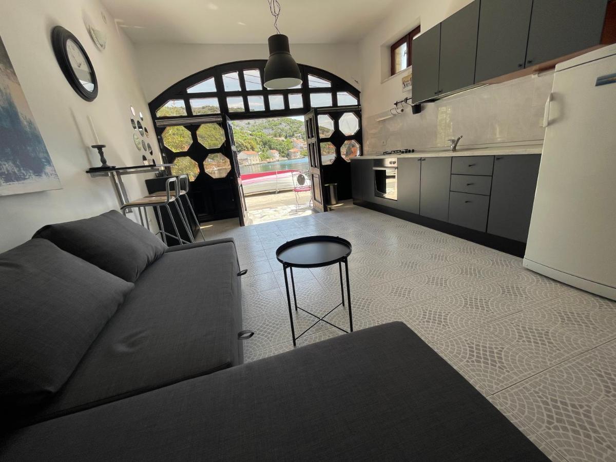 Apartmani Pulic Senj  Extérieur photo