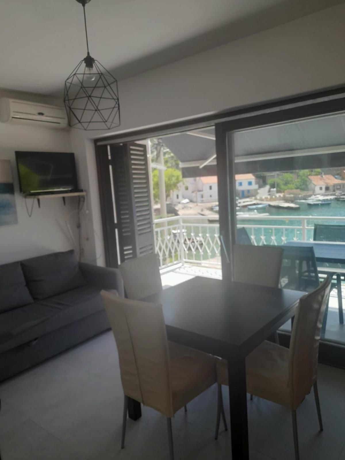 Apartmani Pulic Senj  Extérieur photo
